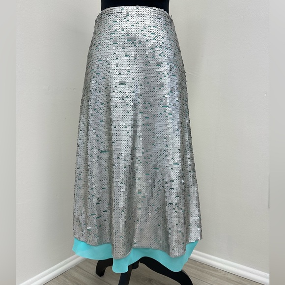 FENDI High-Waisted Midi Skirt With Sequin Embroidery - Argent - Picture 7 of 12